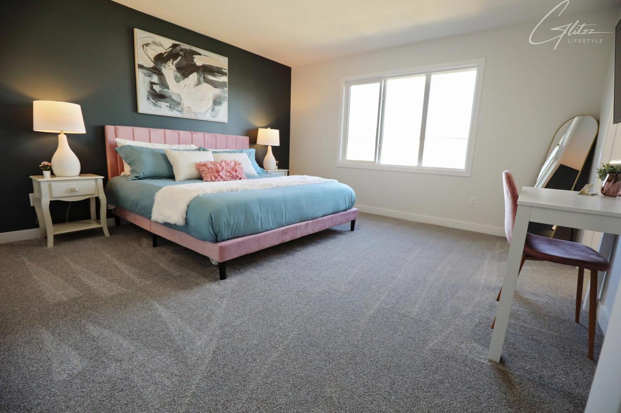 Beautiful Home With 4 King Beds,Airport,Disney+ エドモントン エクステリア 写真
